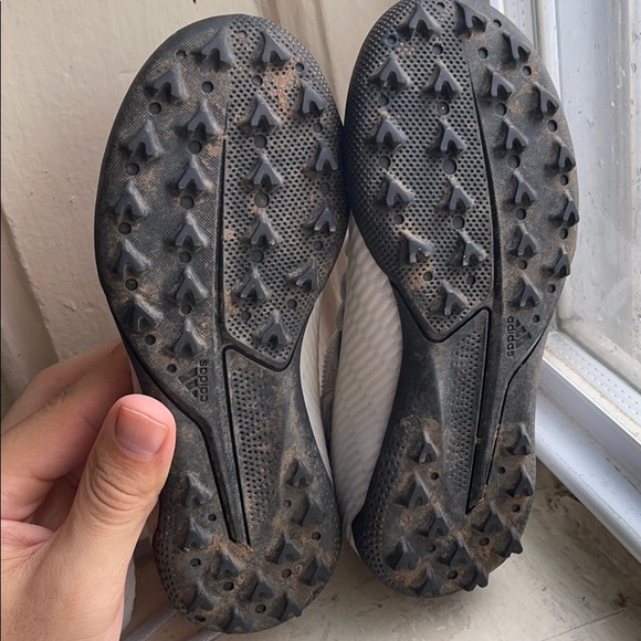 Little girls size 11k adidas sneakers - Picture 5 of 7